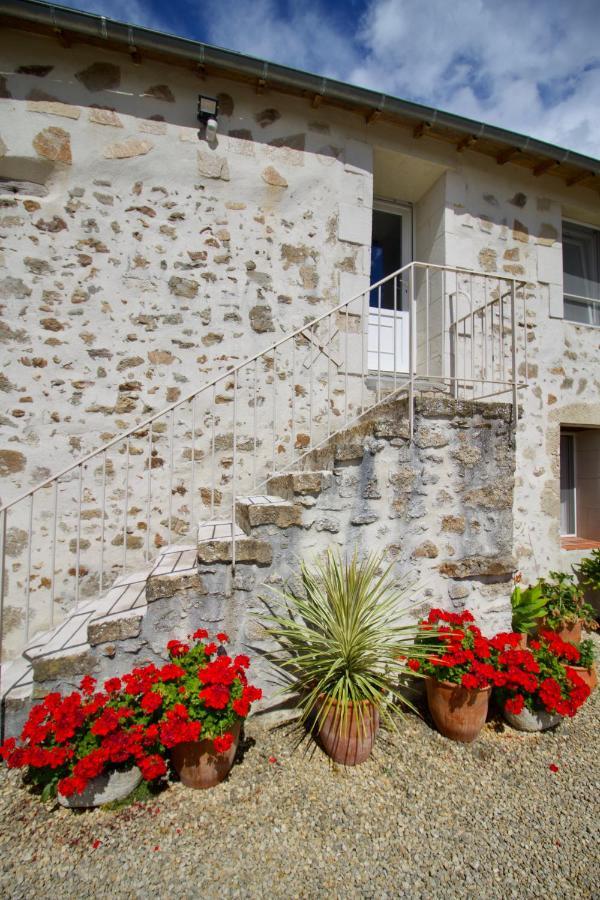 O Trois Oliviers Bed and Breakfast Louin Buitenkant foto