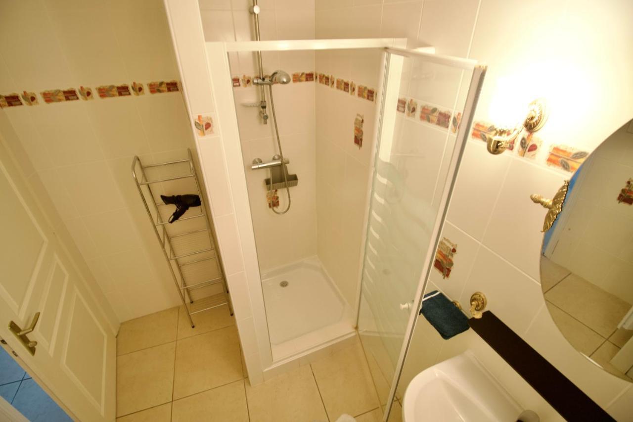 O Trois Oliviers Bed and Breakfast Louin Buitenkant foto