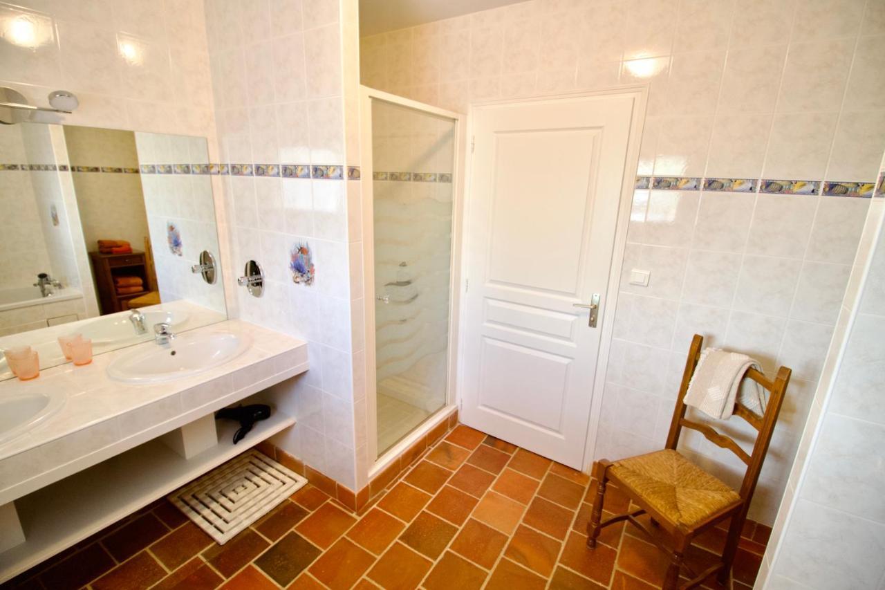 O Trois Oliviers Bed and Breakfast Louin Buitenkant foto