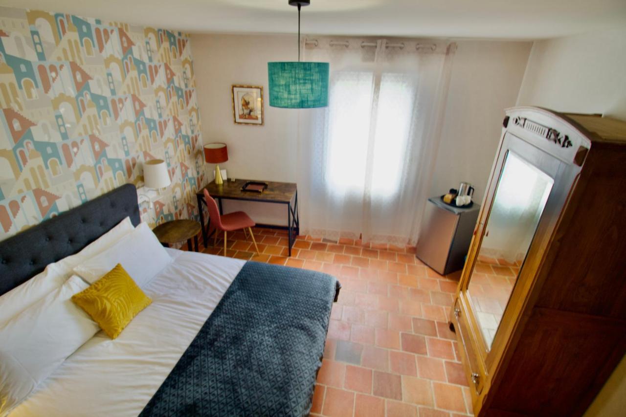 O Trois Oliviers Bed and Breakfast Louin Buitenkant foto